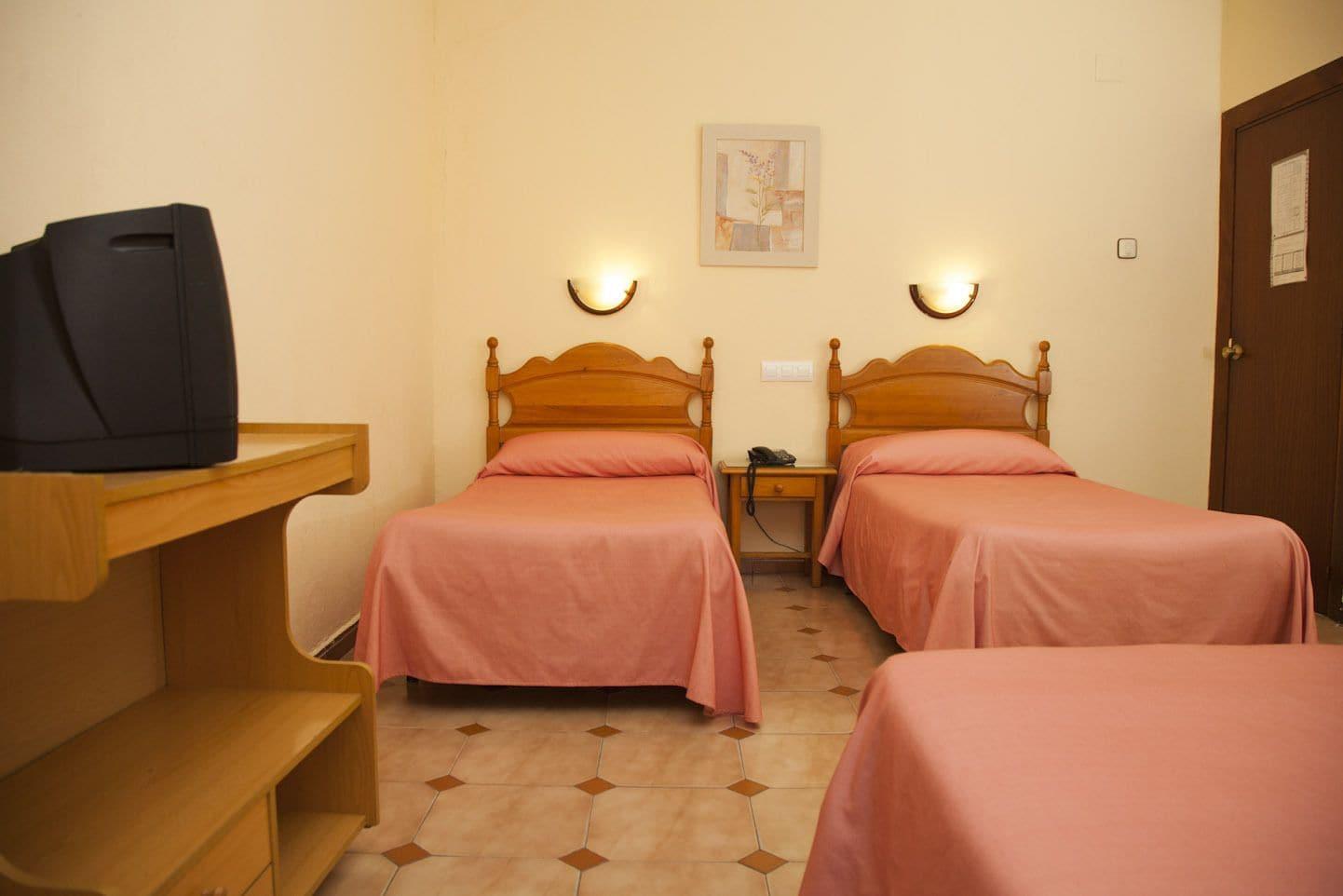 Hostal Paris La Línea de la Concepción المظهر الخارجي الصورة
