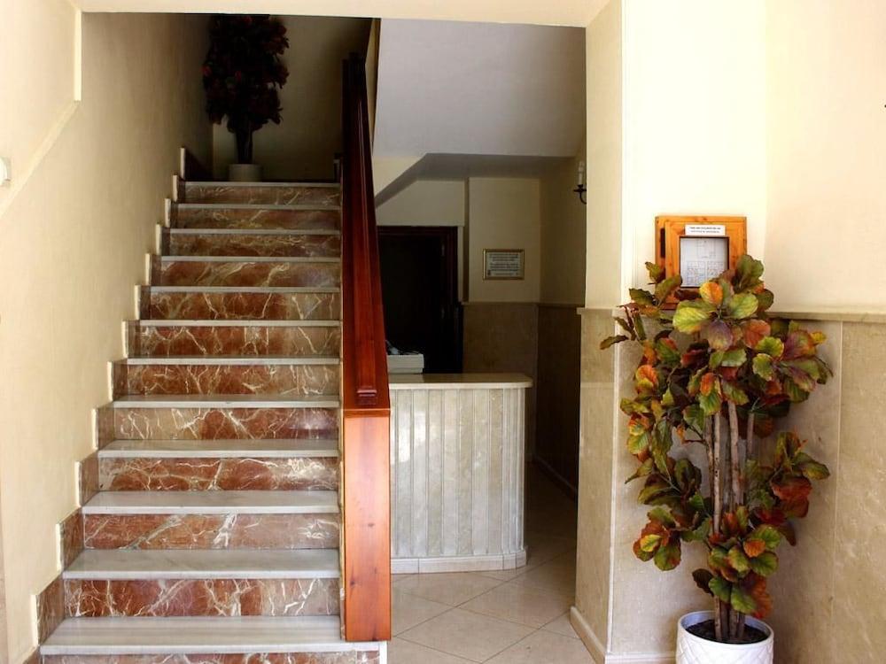 Hostal Paris La Línea de la Concepción المظهر الخارجي الصورة